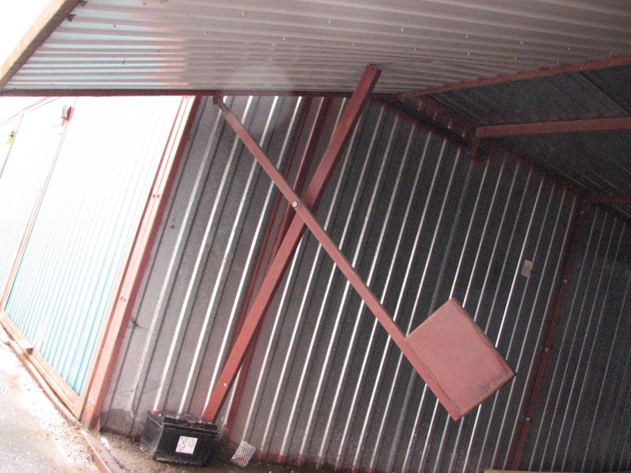 Откидные ворота с противовесом