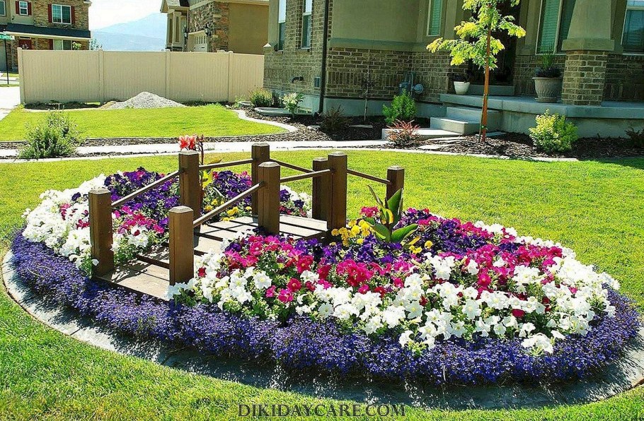 Рабатка из петуний