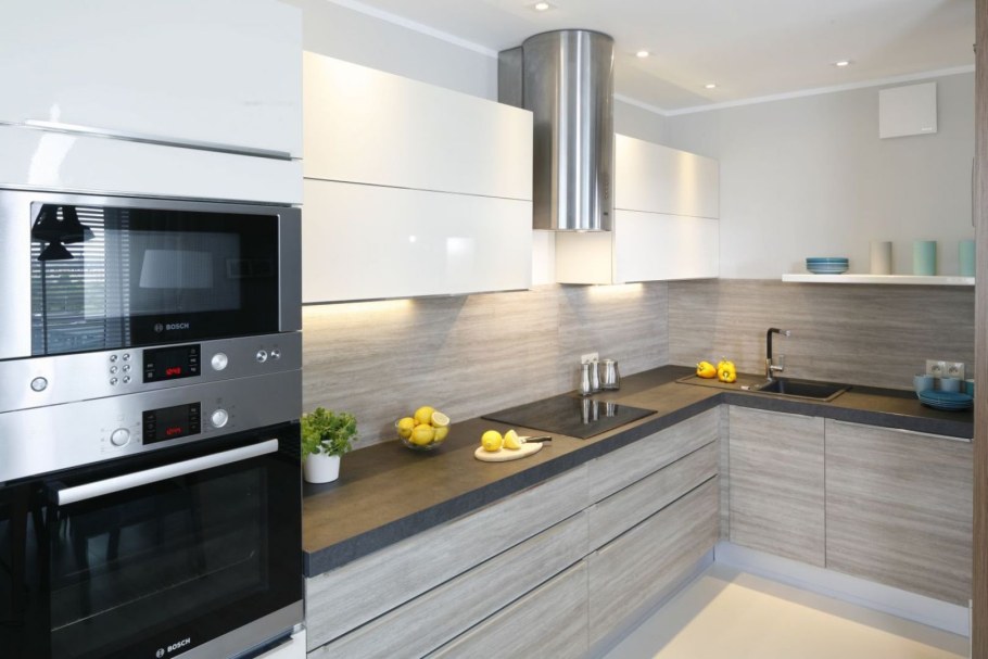 Стильные кухни в светлых тонах