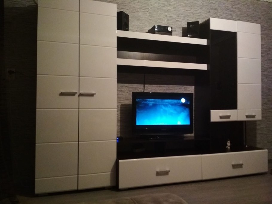 Гостиная Вегас-1 венге/белый глянец