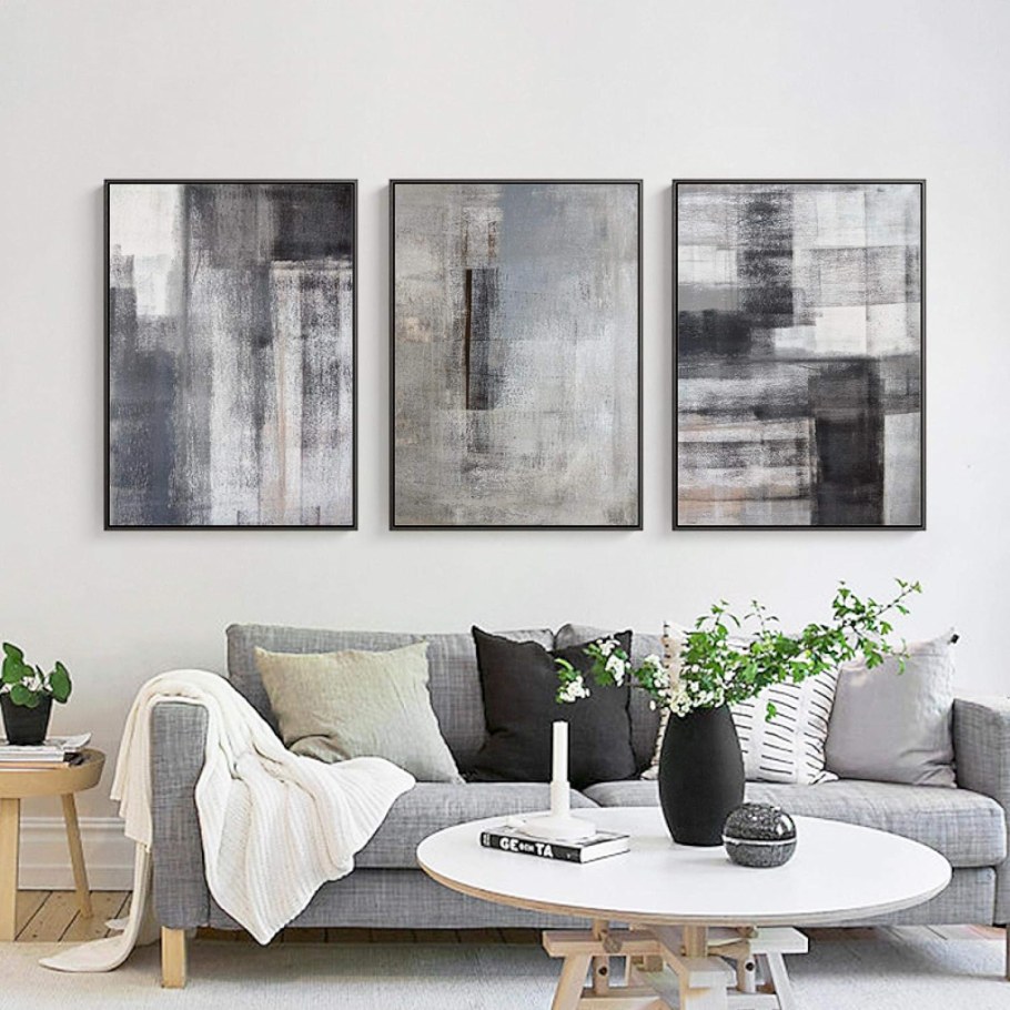 Постеры в интерьере гостиной