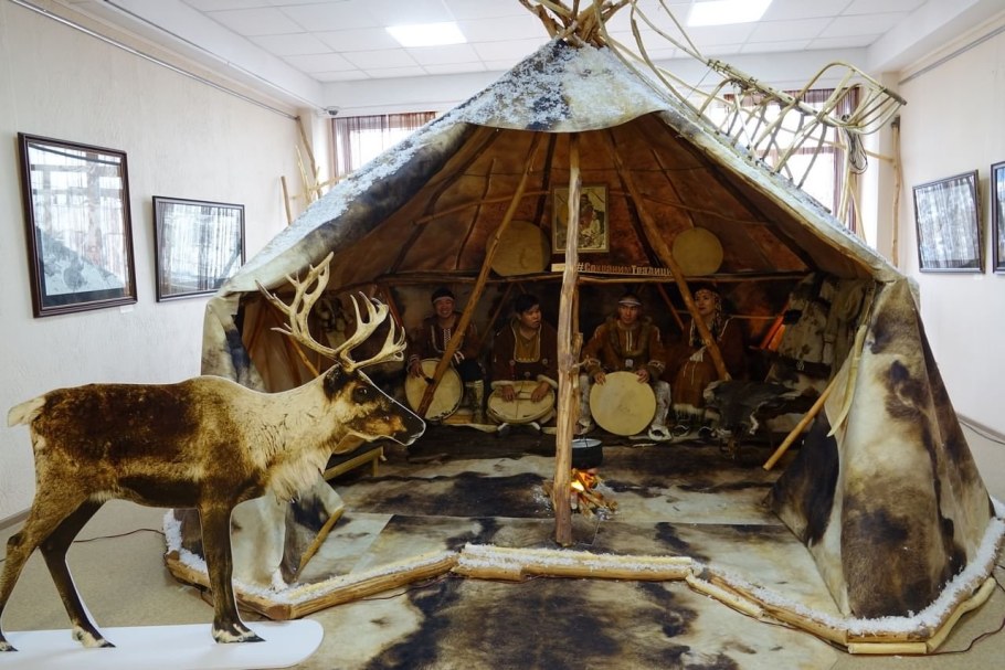 Коряки яранга