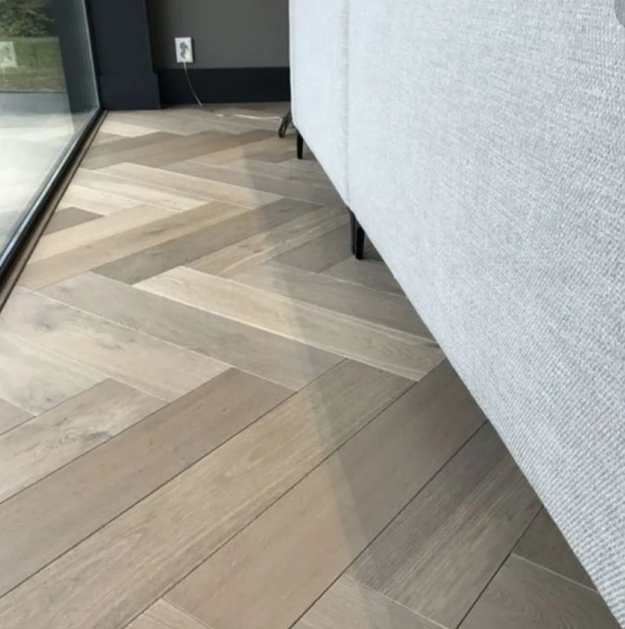 Керамогранит елочкой