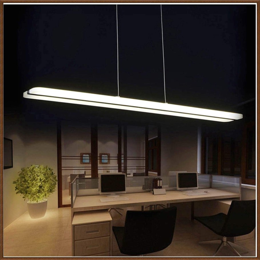 Лампа над столом