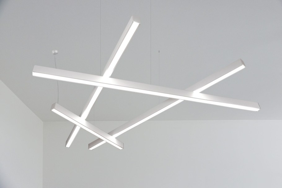 Линейный профильный светильник 40х35