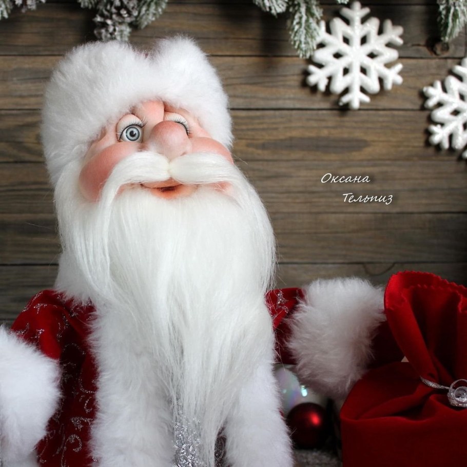 Куклы в чулочной технике дед Мороз