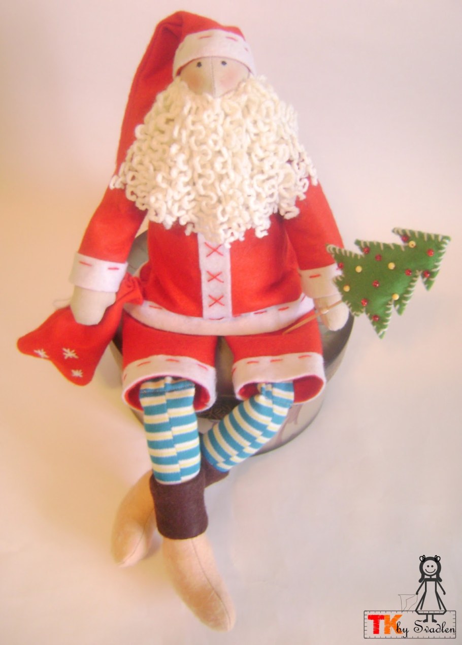 Текстильная кукла дед Мороз