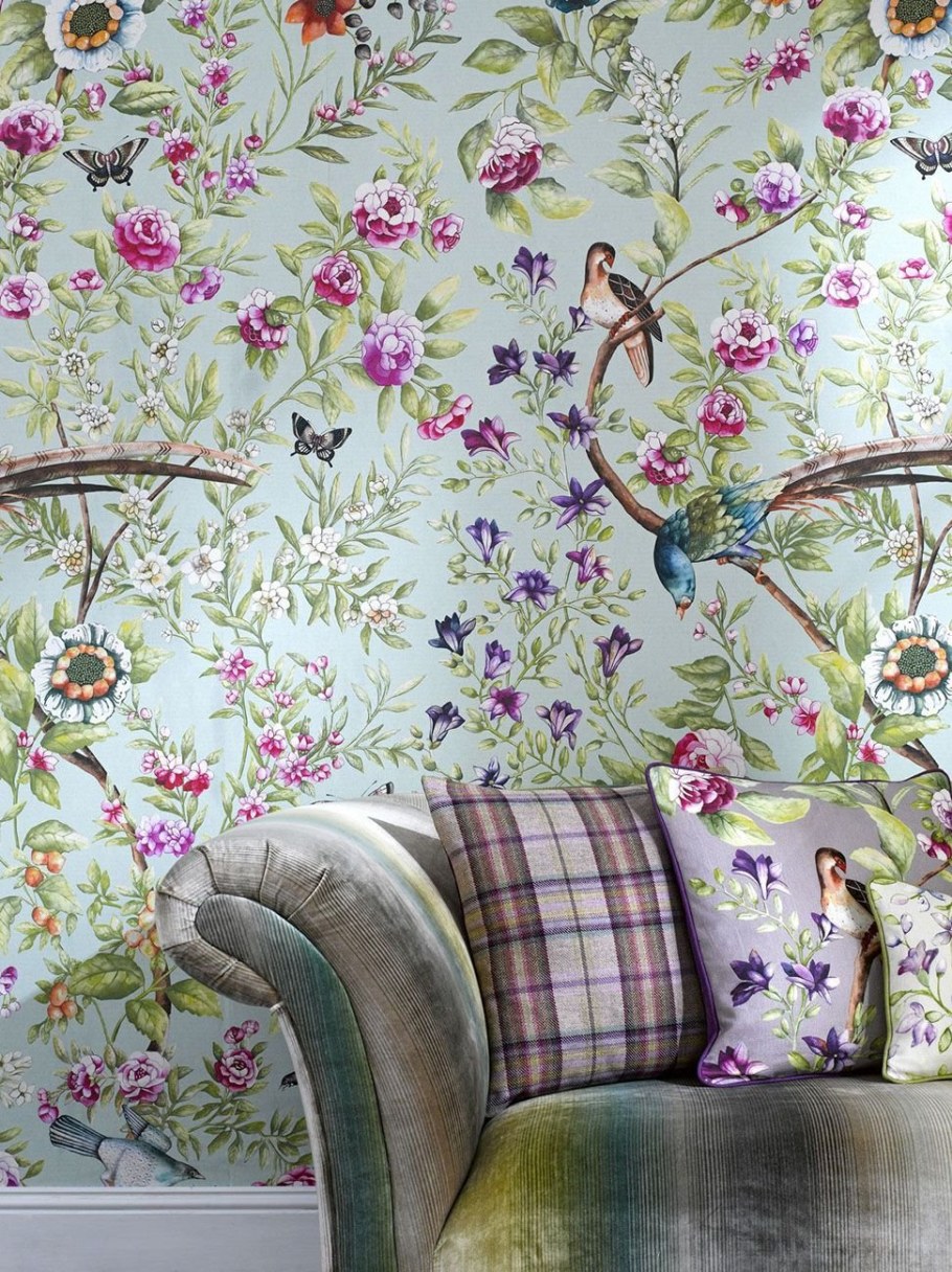 Обои для стен с цветочным рисунком