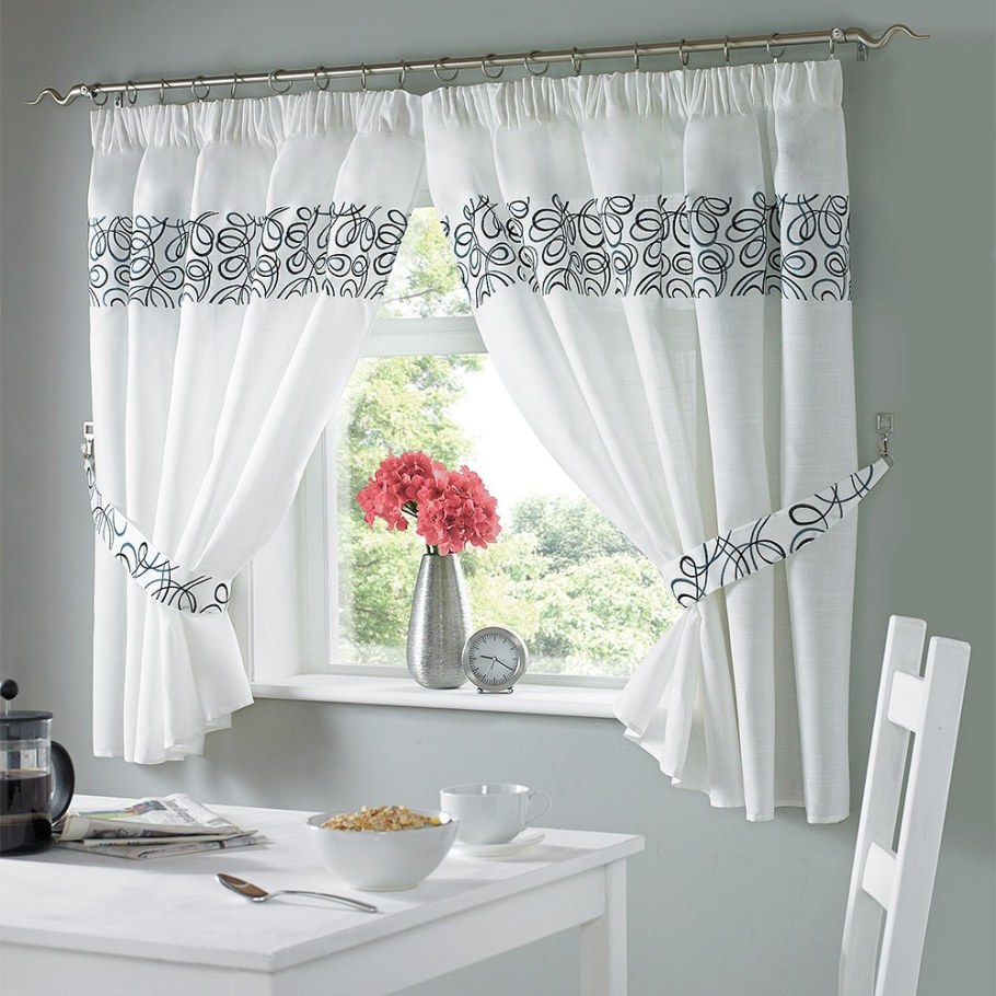 Тюль на кухню