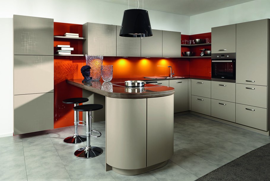 Кухня со стойкой