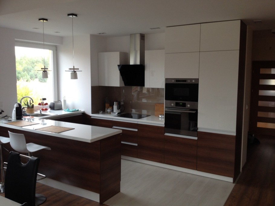 Кухонный гарнитур буквой п с барной стойкой