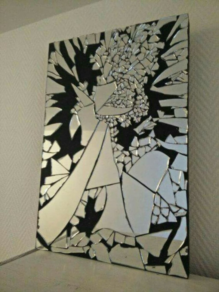 Панно из битого зеркала