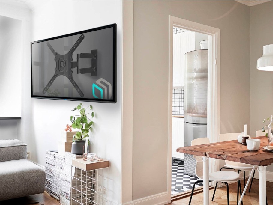 Наклонно-поворотный кронштейн для телевизора 32-65 Onkron Black np40