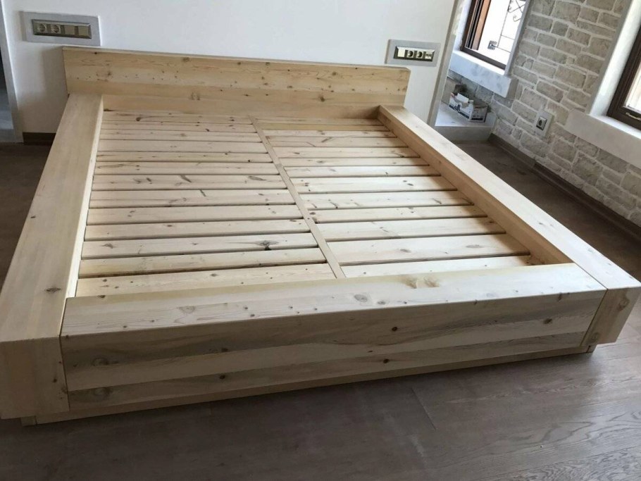 Кровать из брусков