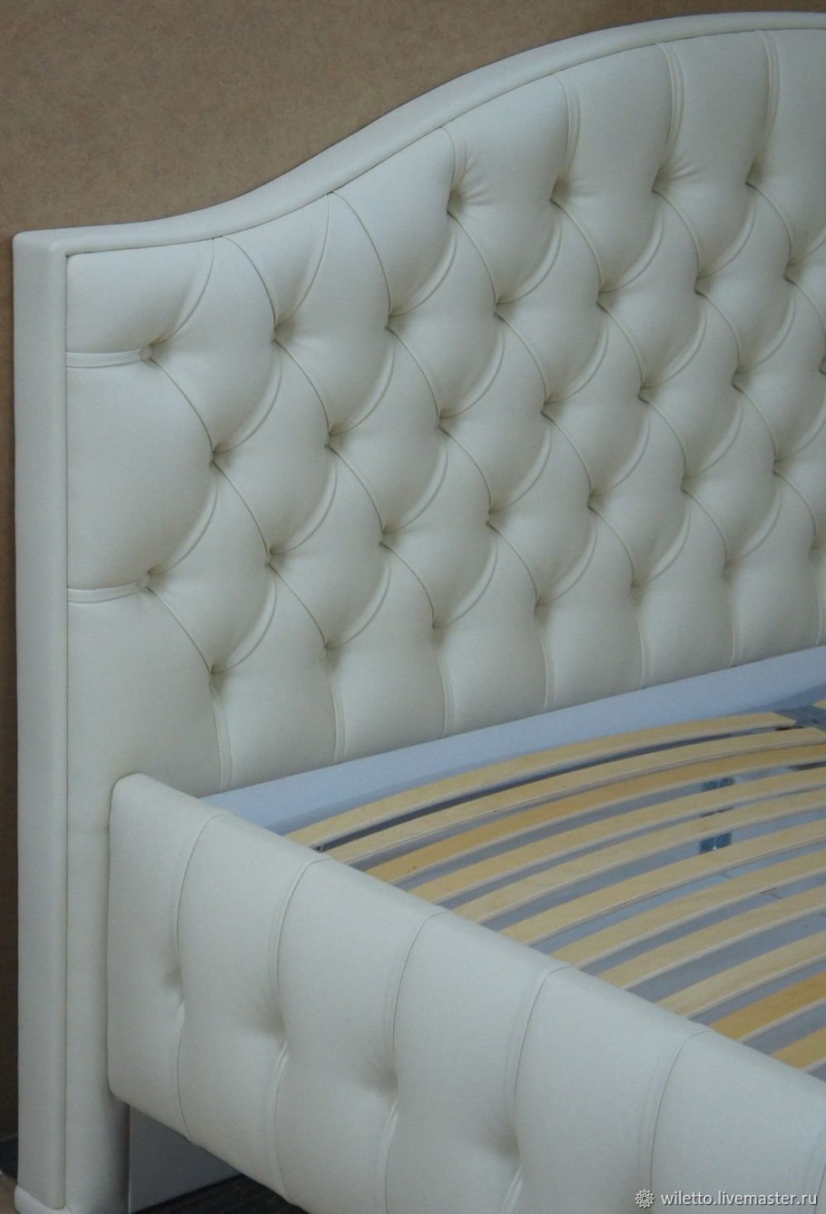 Кровати Палермо с каретной стяжкой 160