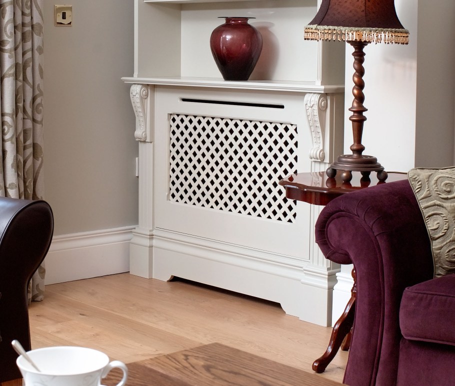 Декоративный экран на батарею