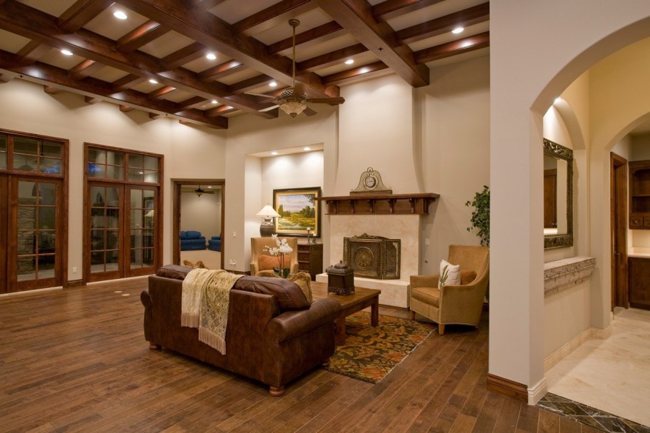 Деревянные балки в интерьере