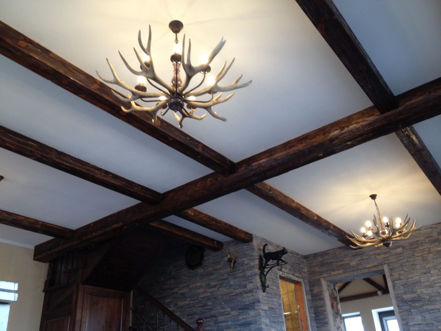 Балки деревянные декоративные