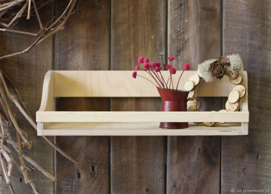 Полочка для ванной из дерева