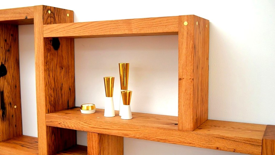 Полки из дерева