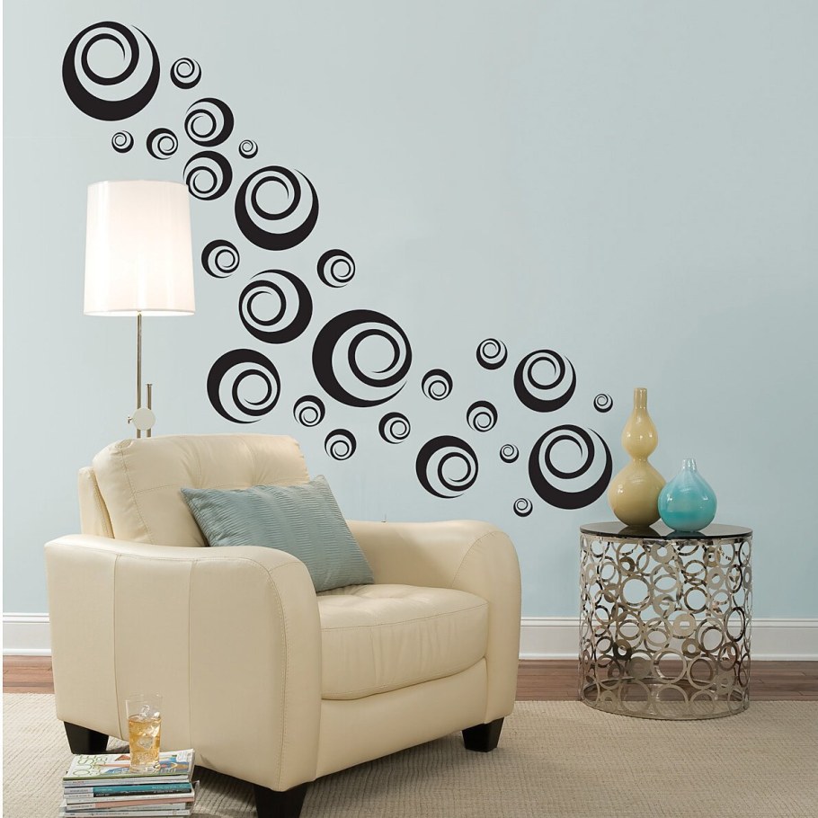 Орнамент на стене