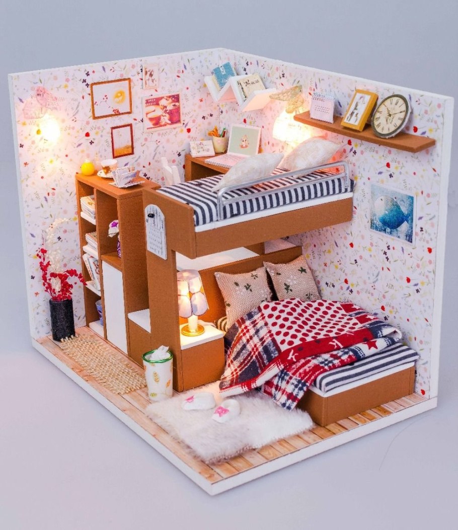 Мини домик для кукол