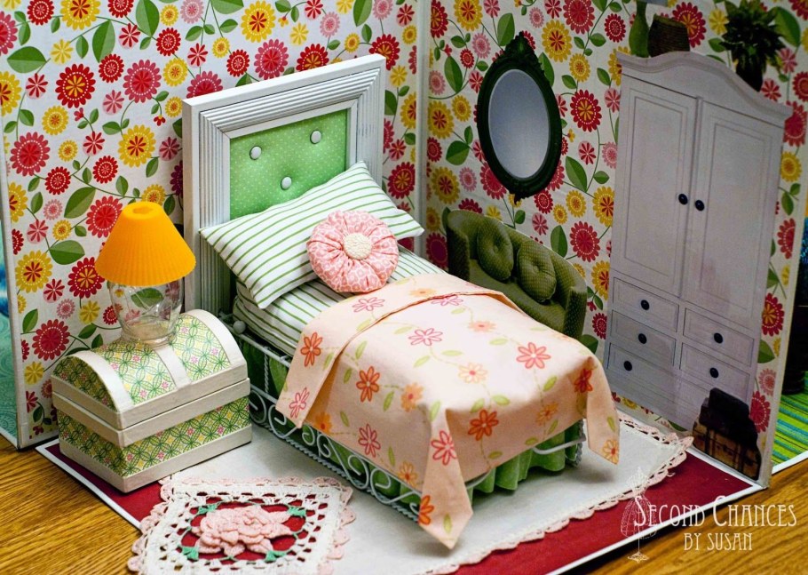 Комнаты в кукольном домике