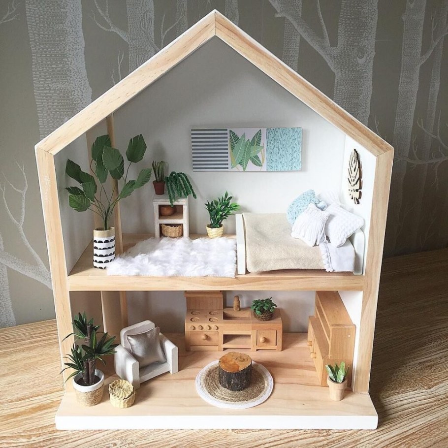 Самодельный домик для кукол