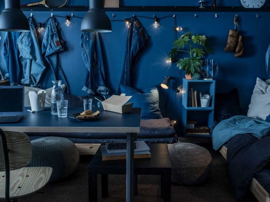 Синяя комната