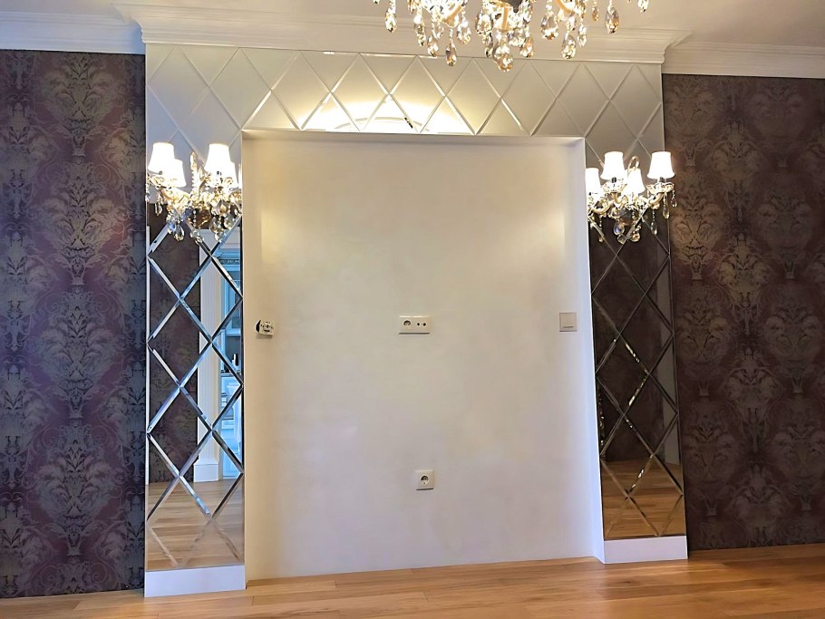 Зеркальная колонна с фацетом