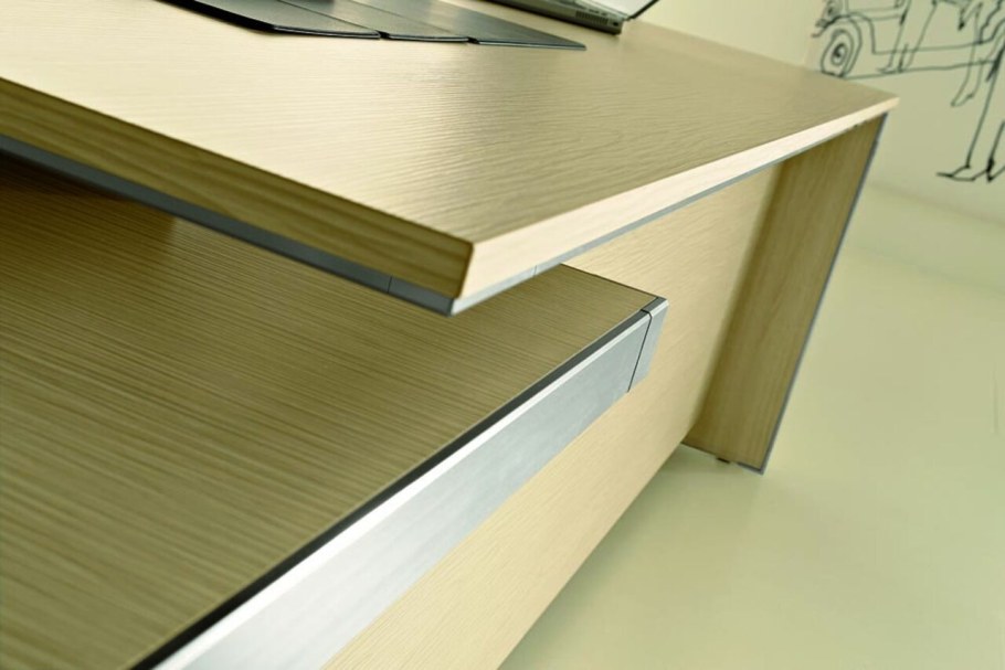 Алюминиевая кромка для столешницы