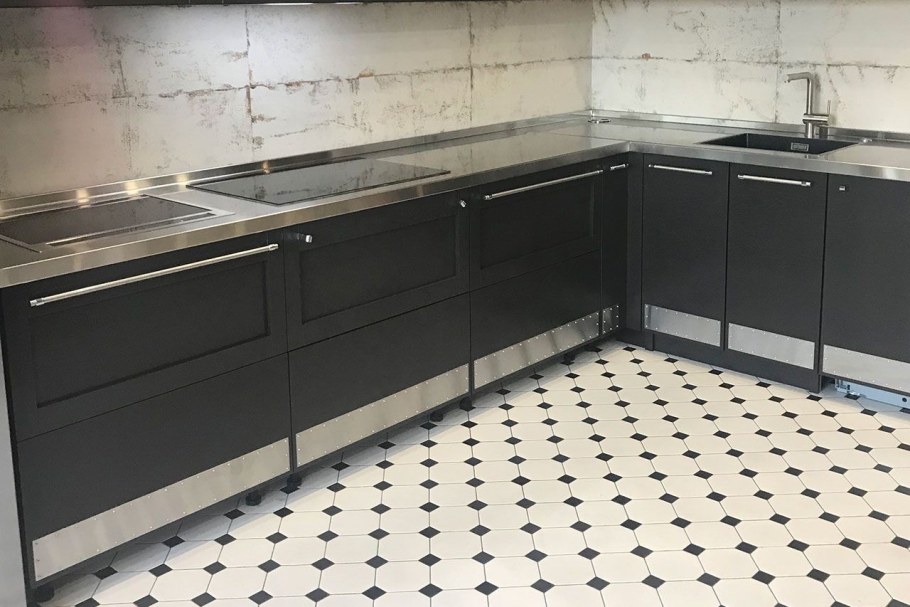 Металлическая столешница для кухни