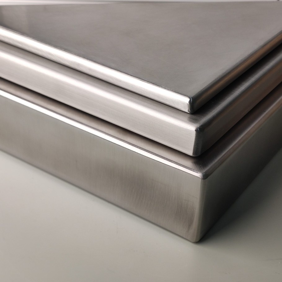 Металлизированная столешница