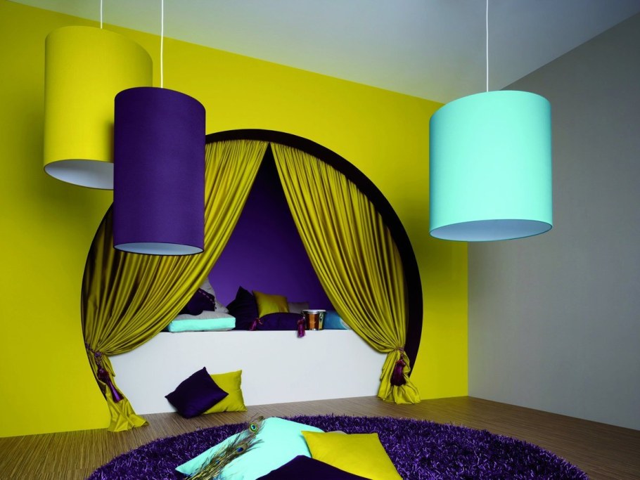 Желто фиолетовый интерьер