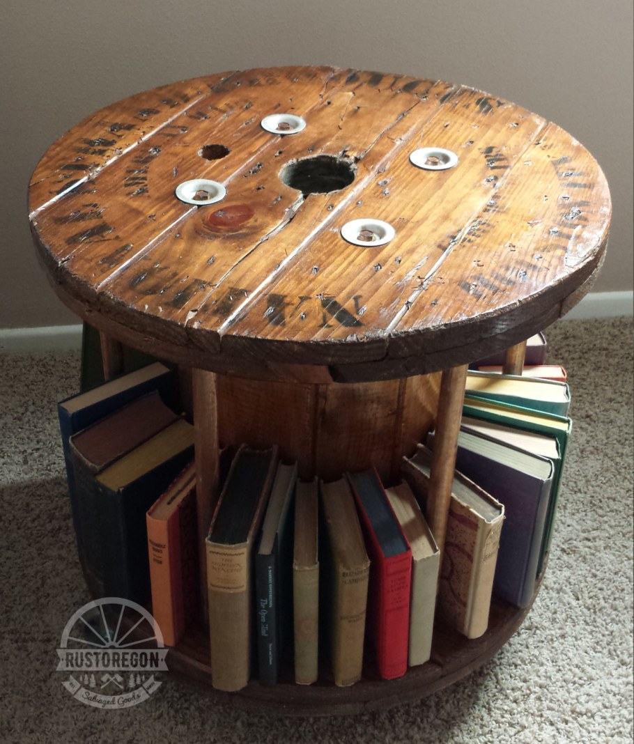 Мебель из катушки для кабеля