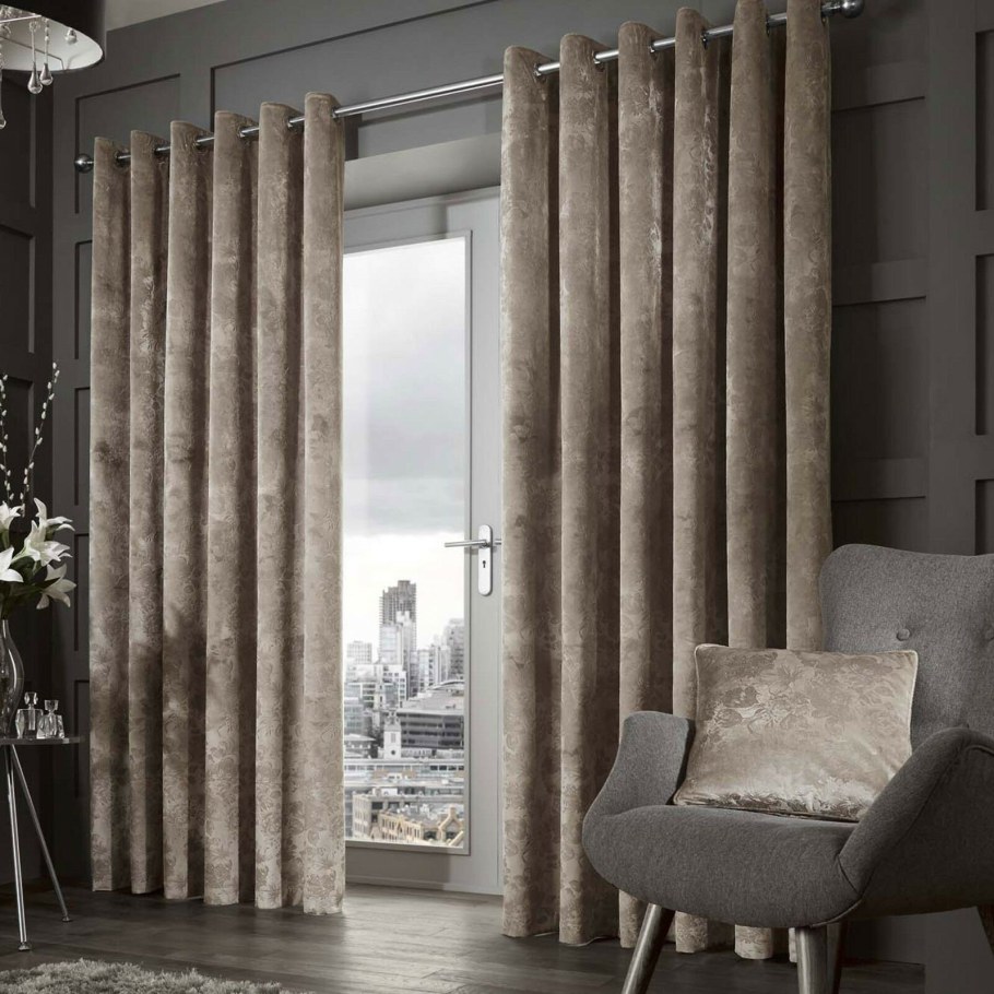 Шторы под замшу в интерьере