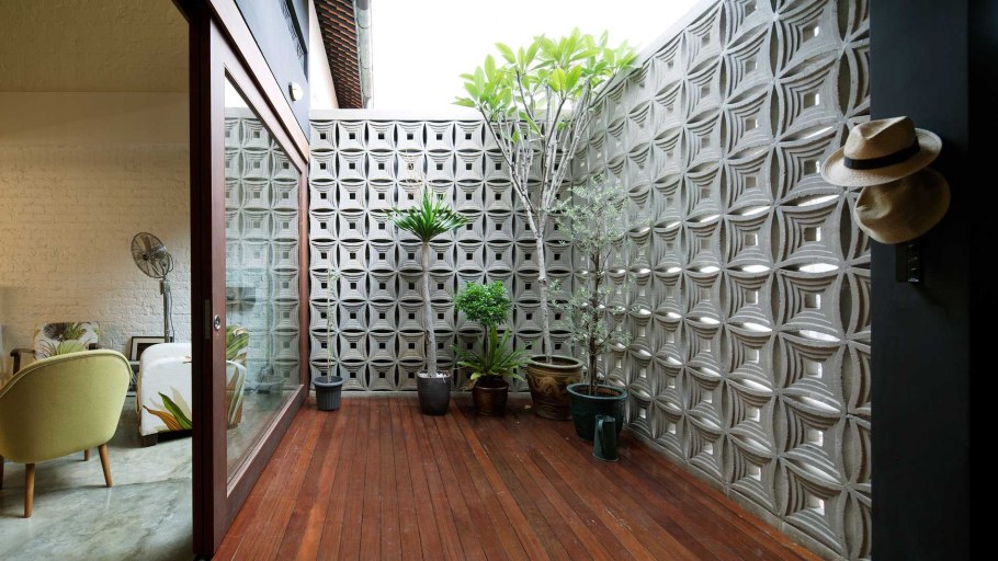 Перегородка из стеклоблоков в стиле лофт