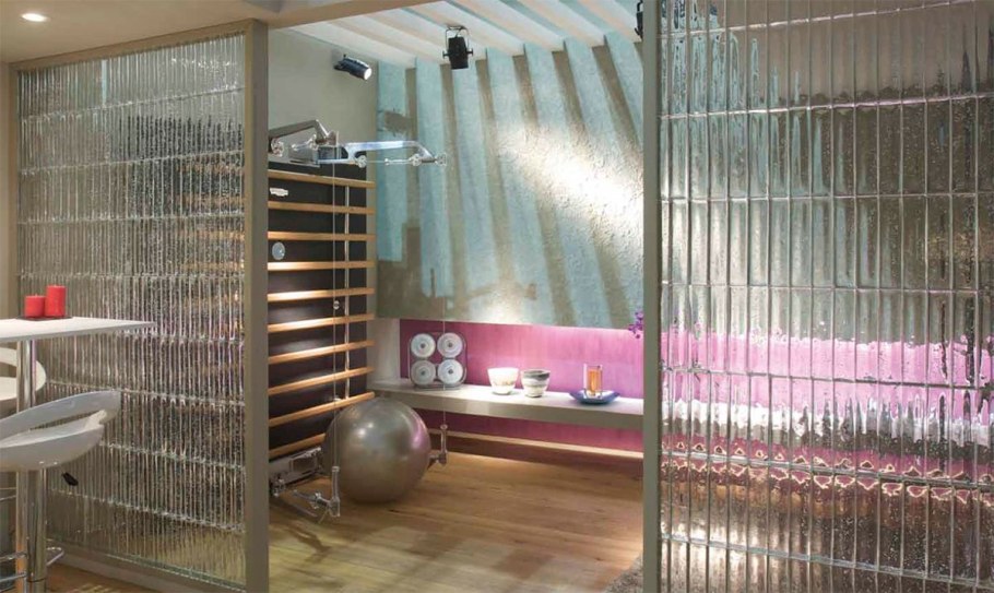 Перегородка из стеклянных кирпичей