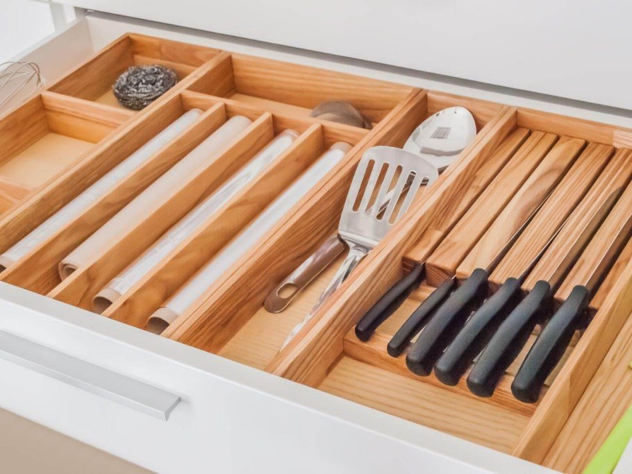 Лоток для столовых приборов деревянный