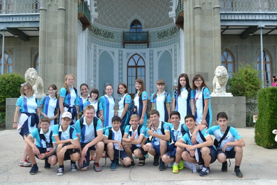 Лагерь Лазурный Артек белая дача