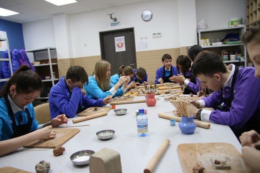 Лагерь Лазурный Артек белая дача