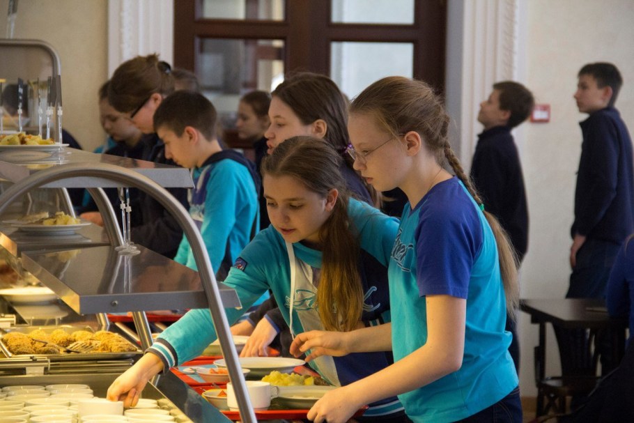 Лагерь Артек столовая