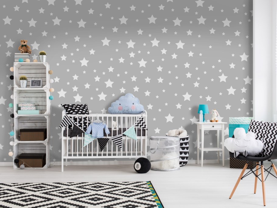 Серые стены в детской комнате