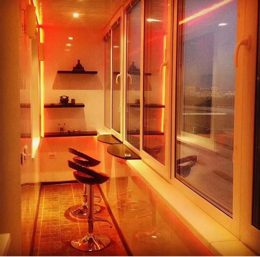 Подсветка на балконе