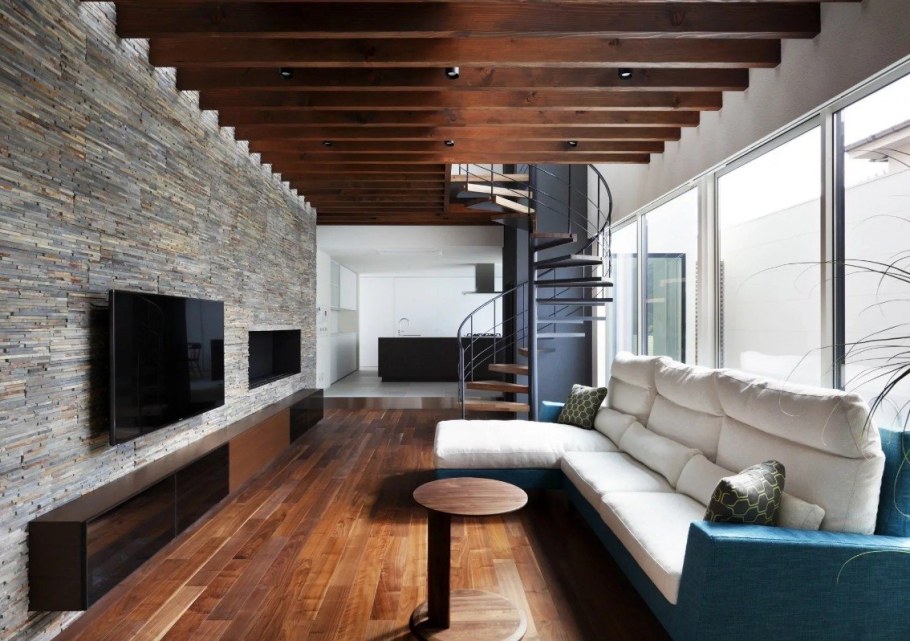 Темный потолок фальшбалки лофт стиль