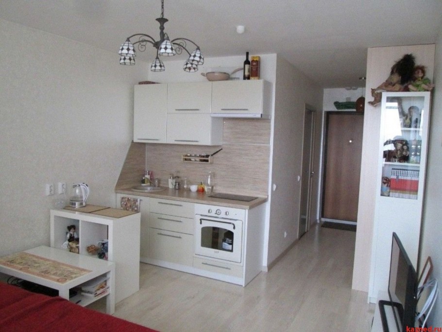 Кухня в маленькой студии