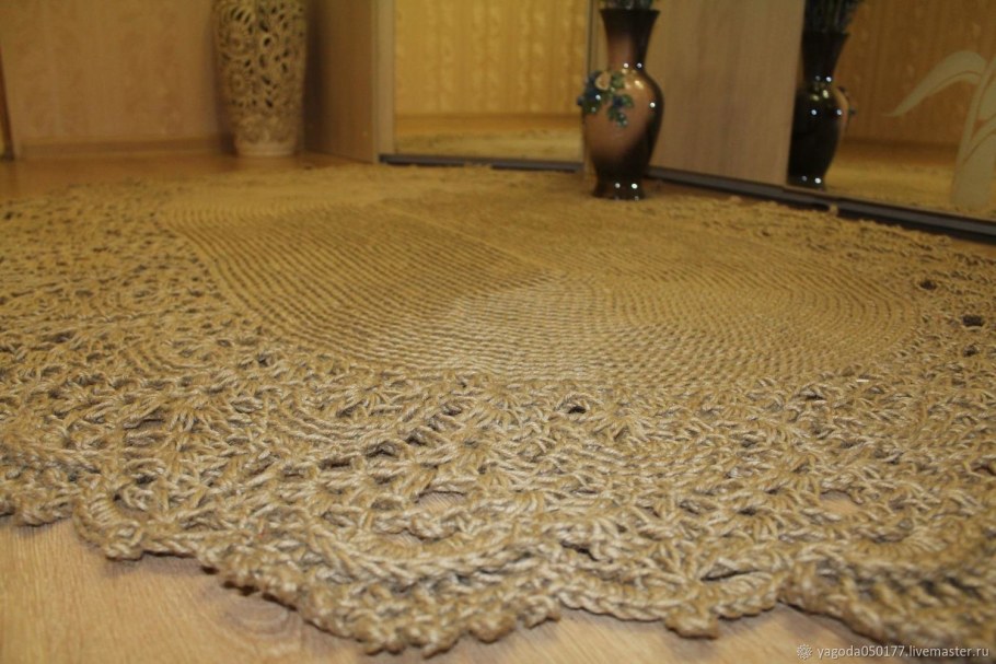 Овальный ковер из джута