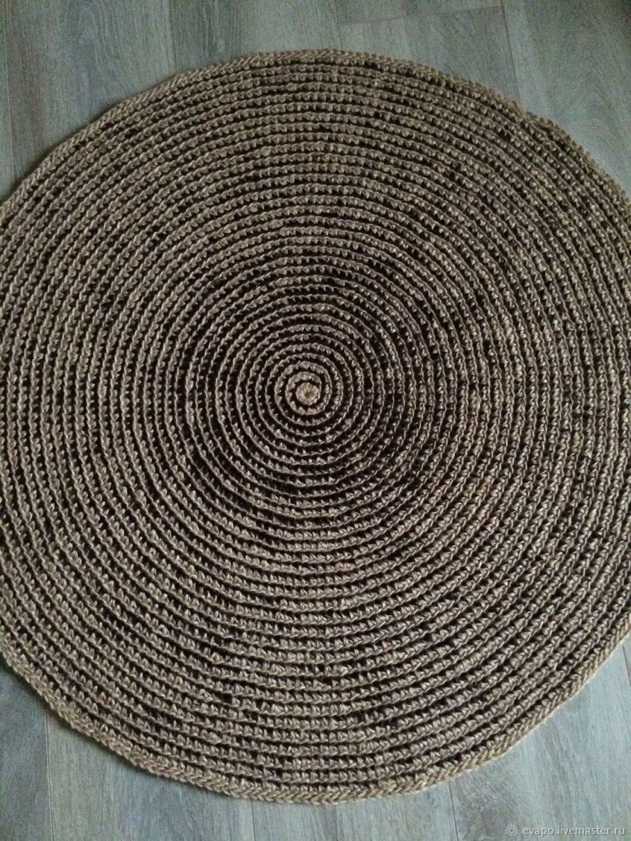 Коврик из джута