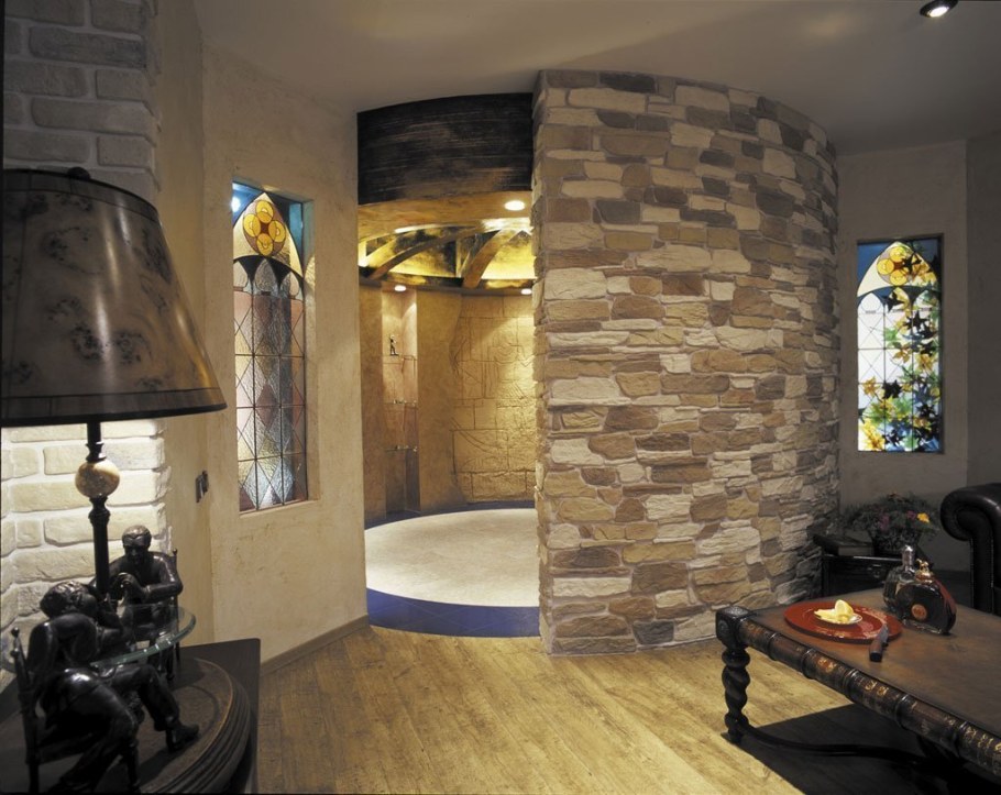 Отделка комнаты декоративным камнем