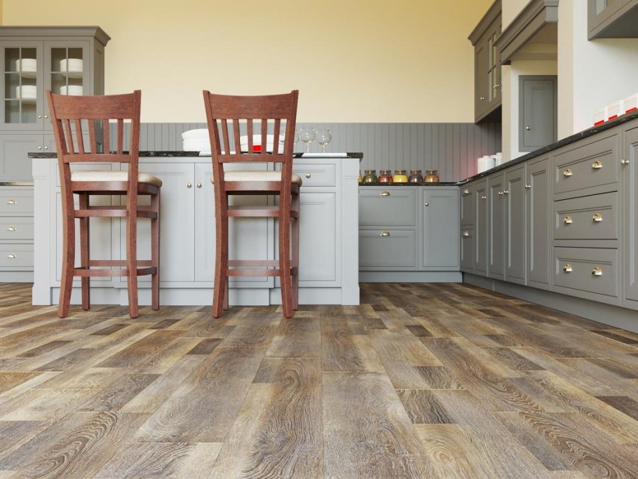 Кварцвиниловая плитка на пол